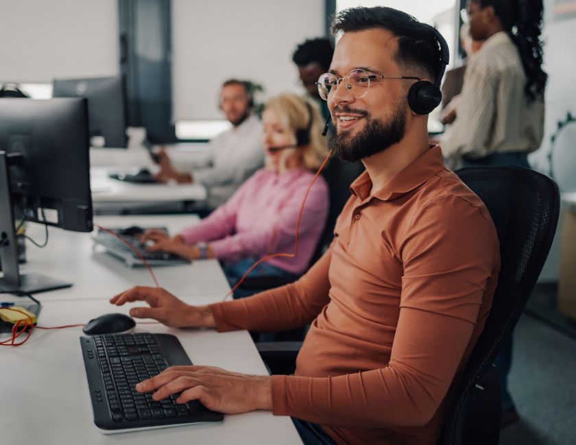 Contact centre solutions hero banner